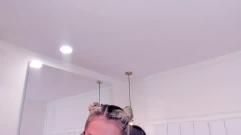 dolly walker online show from 05-02-26, 02:27