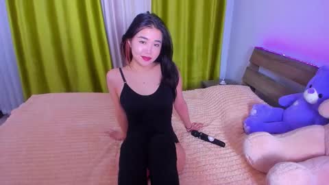 Snapshot of dollyiaa chatting on 10-24-25, 02:02 Dollya online show from 10-24-25, 02:02