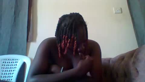 dollyvee online show from 11-11-25, 12:16