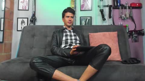 Diego Castell online show from 02-16-25, 02:54