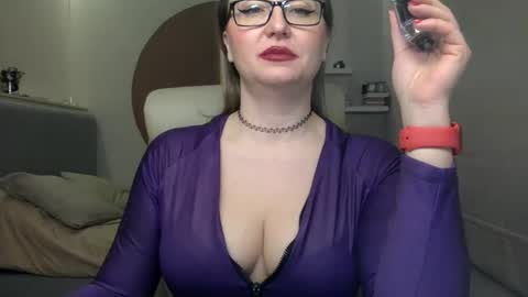 DOM MUMMY online show from 01-26-25, 03:25