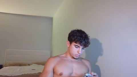 Snapshot of domd3 chatting on 06-08-26, 03:40 Dom online show from 06-08-26, 03:40