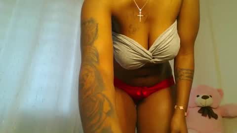 Snapshot of domecesy chatting on 03-10-26, 11:37 Amarie noels online show from 03-10-26, 11:37