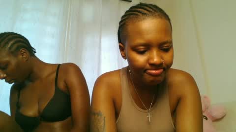 Snapshot of domecesy chatting on 04-11-26, 11:47 Amarie noels online show from 04-11-26, 11:47