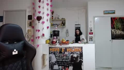 Snapshot of domenica_dos_ouros chatting on 06-21-26, 09:50 sweet domme online show from 06-21-26, 09:50