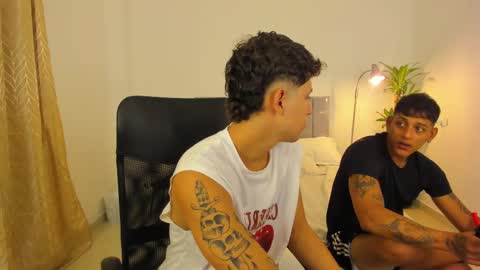 Snapshot of domi_master chatting on 02-12-25, 12:27 MASTER online show from 02-12-25, 12:27