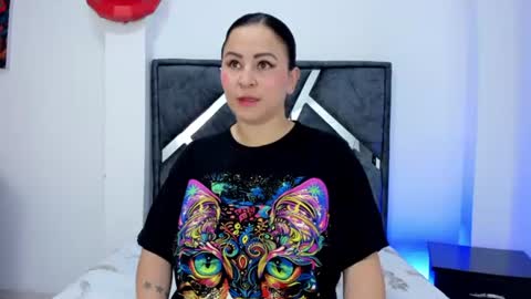domi  online show from 06-15-26, 11:56