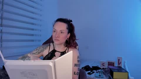 I WILL BE BACK ON WEDNESDAY DECEMBER 4 0100AM COLOMBIA TIME    online show from 02-19-25, 06:11