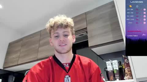 Alex...  online show from 09-24-25, 01:14