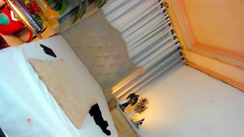 Snapshot of dominantgoddessontop chatting on 10-20-25, 05:24 CALL ME BABY BELLA online show from 10-20-25, 05:24