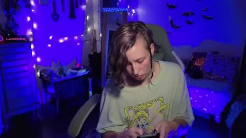 Bigbearnbunnyboy online show from 10-27-25, 01:09