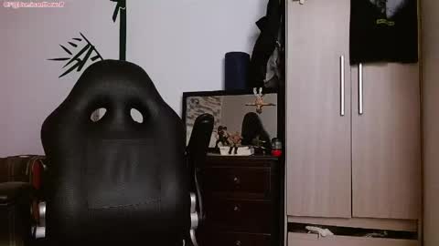 Logan - INDEPENDET MODEL online show from 04-29-26, 09:46