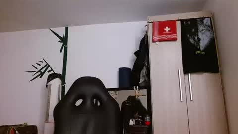 Snapshot of dominantthewolf chatting on 06-14-26, 02:24 Logan - INDEPENDET MODEL online show from 06-14-26, 02:24