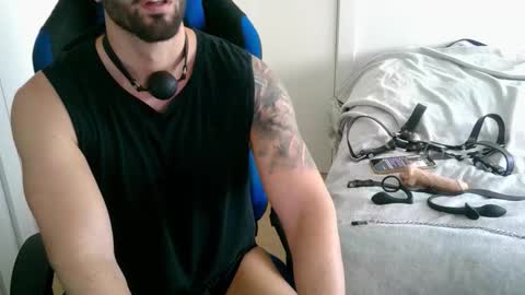 DominatedTitan online show from 10-28-25, 12:09