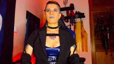 Dom Blue online show from 01-17-25, 04:15