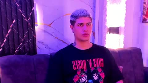 DOMI online show from 05-02-26, 03:22