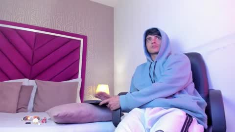 Dominic foox online show from 03-24-26, 02:11