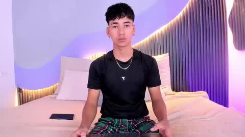 Dominic online show from 11-06-25, 05:52