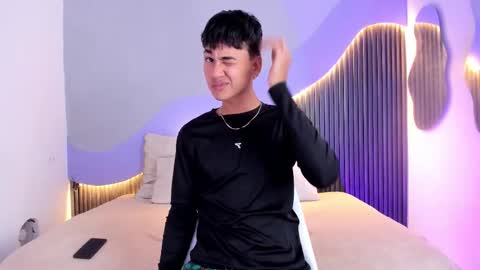 Dominic online show from 11-07-25, 04:12