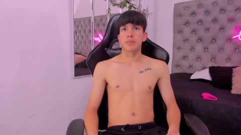 Dominic online show from 03-01-25, 11:37