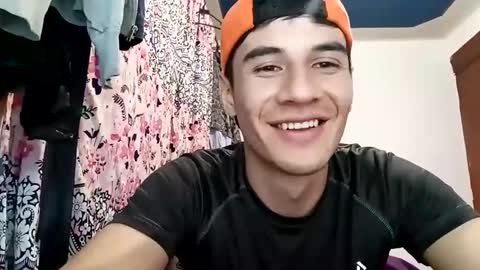 Snapshot of dominic_radccliffe chatting on 12-21-24, 04:41 Your real love online show from 12-21-24, 04:41