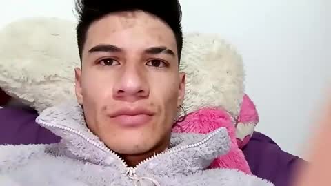 Snapshot of dominic_radccliffe chatting on 01-07-25, 03:57 Your real love online show from 01-07-25, 03:57