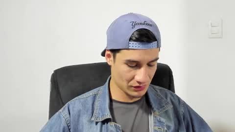 Snapshot of dominic_radccliffe chatting on 04-15-26, 02:29 Your real love online show from 04-15-26, 02:29