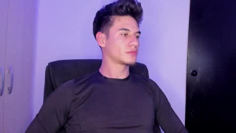 Snapshot of dominic_radccliffe chatting on 05-20-26, 03:13 Your real love online show from 05-20-26, 03:13
