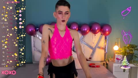 Snapshot of dominic_thailor chatting on 12-24-24, 02:54 Dominic online show from 12-24-24, 02:54
