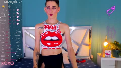 Snapshot of dominic_thailor chatting on 01-19-25, 05:39 Dominic online show from 01-19-25, 05:39