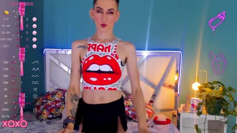 Snapshot of dominic_thailor chatting on 02-03-25, 05:03 Dominic online show from 02-03-25, 05:03