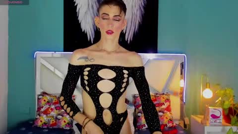 Snapshot of dominic_thailor chatting on 03-04-25, 05:56 Dominic online show from 03-04-25, 05:56