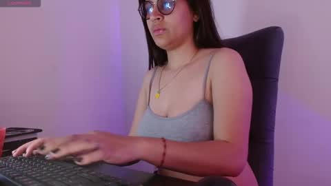   online show from 09-13-25, 03:12