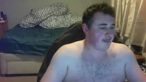 dominicb03 online show from 11-08-25, 10:08