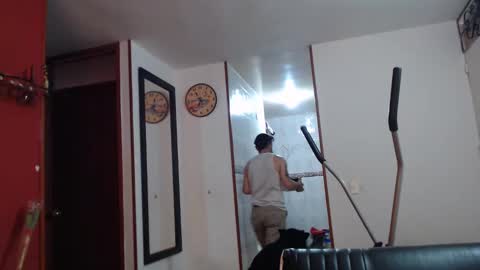 Snapshot of dominichornet chatting on 12-09-24, 09:16 DOMINIC online show from 12-09-24, 09:16