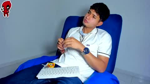  Dominic  online show from 05-09-26, 01:55