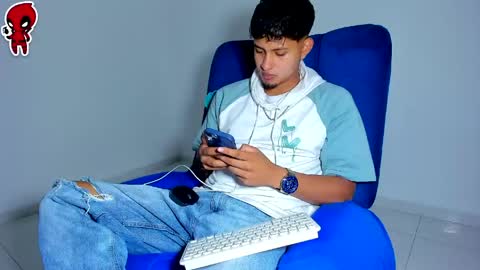  Dominic  online show from 05-12-26, 03:14