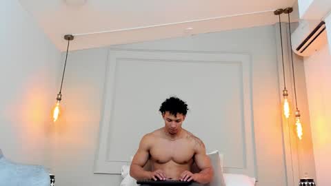 Dominick Star online show from 02-04-25, 09:17