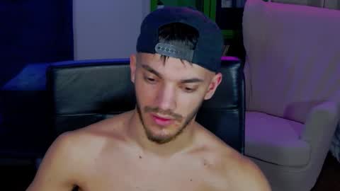 dominicvalente online show from 11-08-25, 02:23