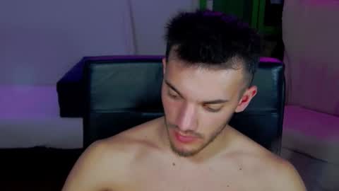 dominicvalente online show from 11-17-25, 09:42