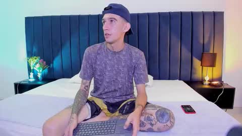 Snapshot of dominik_thompson777 chatting on 09-21-25, 04:03 dominik_thompson777 online show from 09-21-25, 04:03
