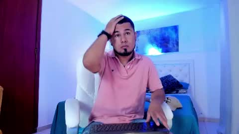 Snapshot of dominikvega chatting on 07-20-26, 06:32 Dominik online show from 07-20-26, 06:32