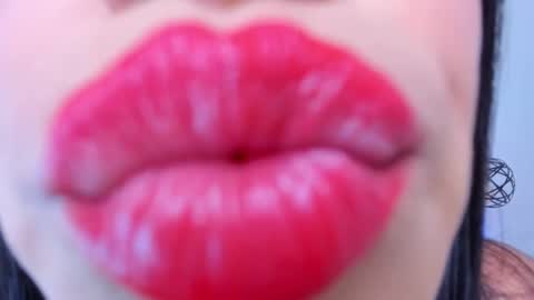 Snapshot of dominique_21x chatting on 12-24-24, 06:22 DOMINIC online show from 12-24-24, 06:22