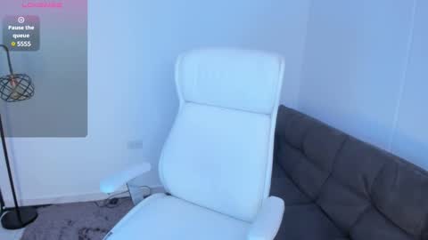 Snapshot of dominique_21x chatting on 02-17-25, 03:15 DOMINIC online show from 02-17-25, 03:15