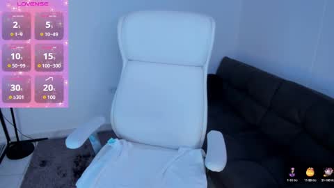 Snapshot of dominique_21x chatting on 03-11-25, 04:54 DOMINIC online show from 03-11-25, 04:54