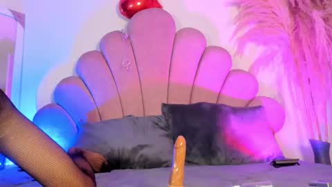 dominique online show from 03-26-26, 07:19