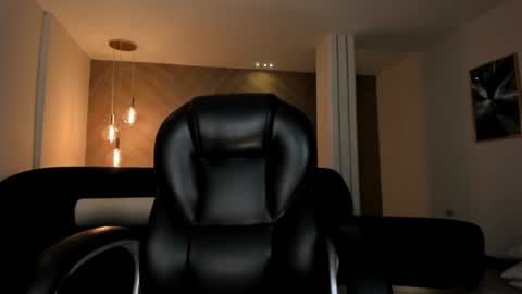 Snapshot of dominiquevega_ chatting on 12-15-24, 05:13 Dominique online show from 12-15-24, 05:13