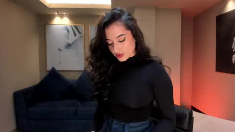 Snapshot of dominiquevega_ chatting on 03-05-25, 08:10 Dominique online show from 03-05-25, 08:10