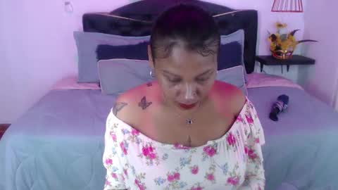  D O M I N K  online show from 09-11-25, 08:20