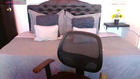  D O M I N K  online show from 09-25-25, 07:50